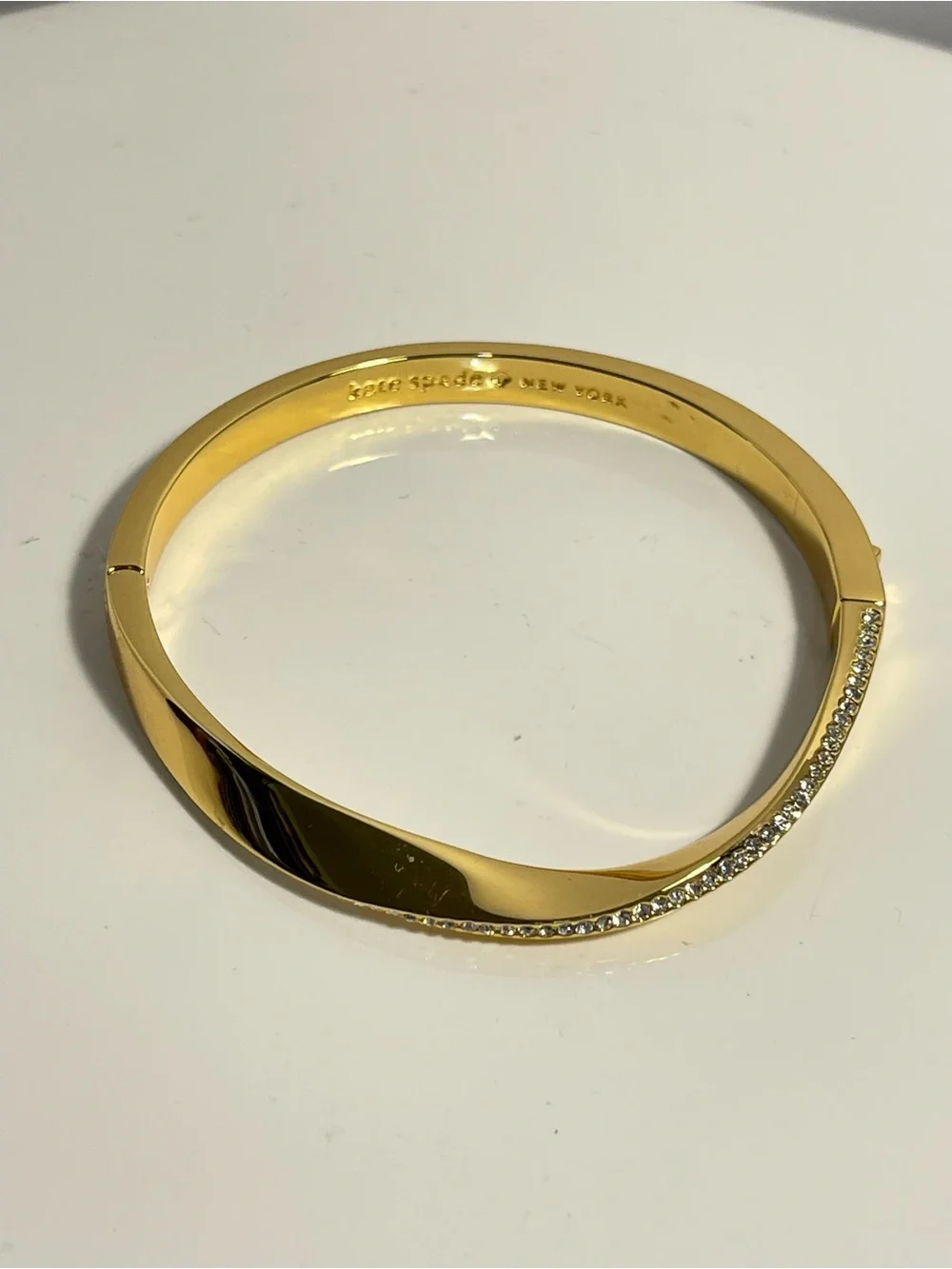 kate spade New York "Do The Twist" Hinged Bangle - NWOT ** - Picture 4 of 4